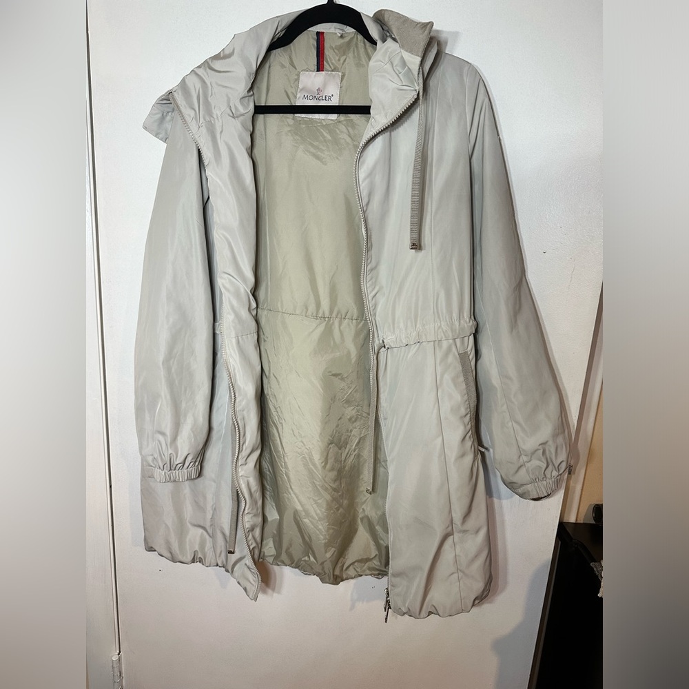 Moncler topaz giubbotto hooded jacket size 2